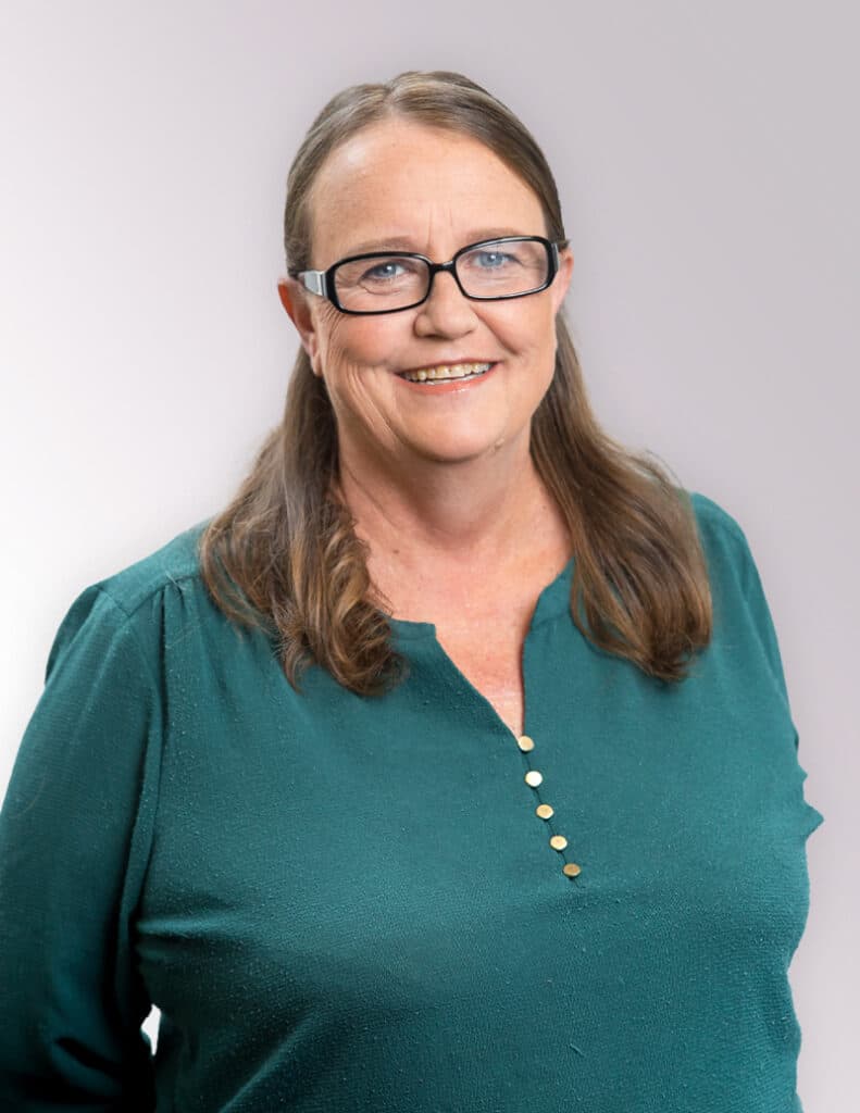 Jo Lyon - Conveyancer | CLO Lawyers Toowoomba