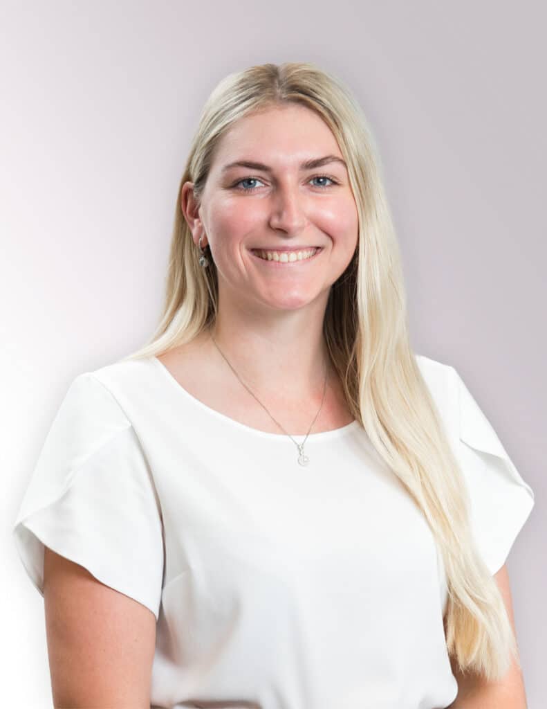 Chloe Woodall - Paralegal | CLO Lawyers Toowoomba