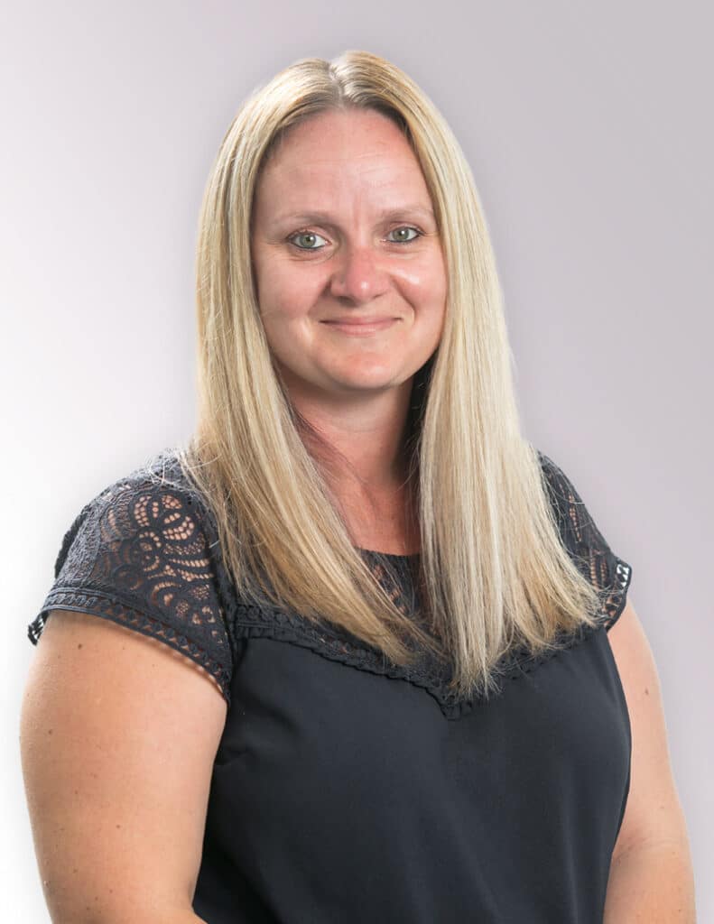 Jayde Maddern - Senior Paralegal | CLO Lawyers Toowoomba