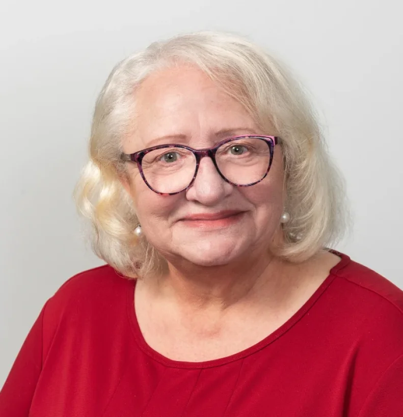 Deb Biffin, Senior Conveyancing Paralegal, CLO Lawyers Toowoomba